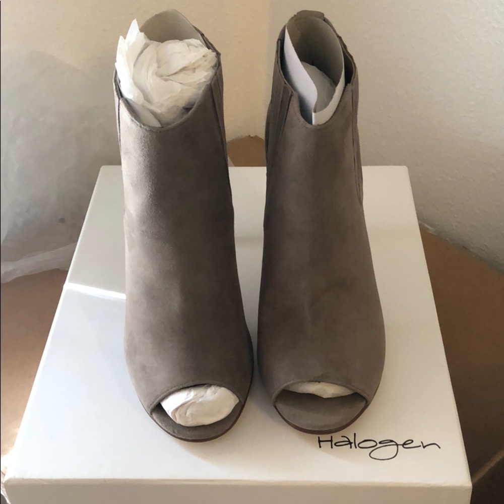 Halogen peep toe booties
